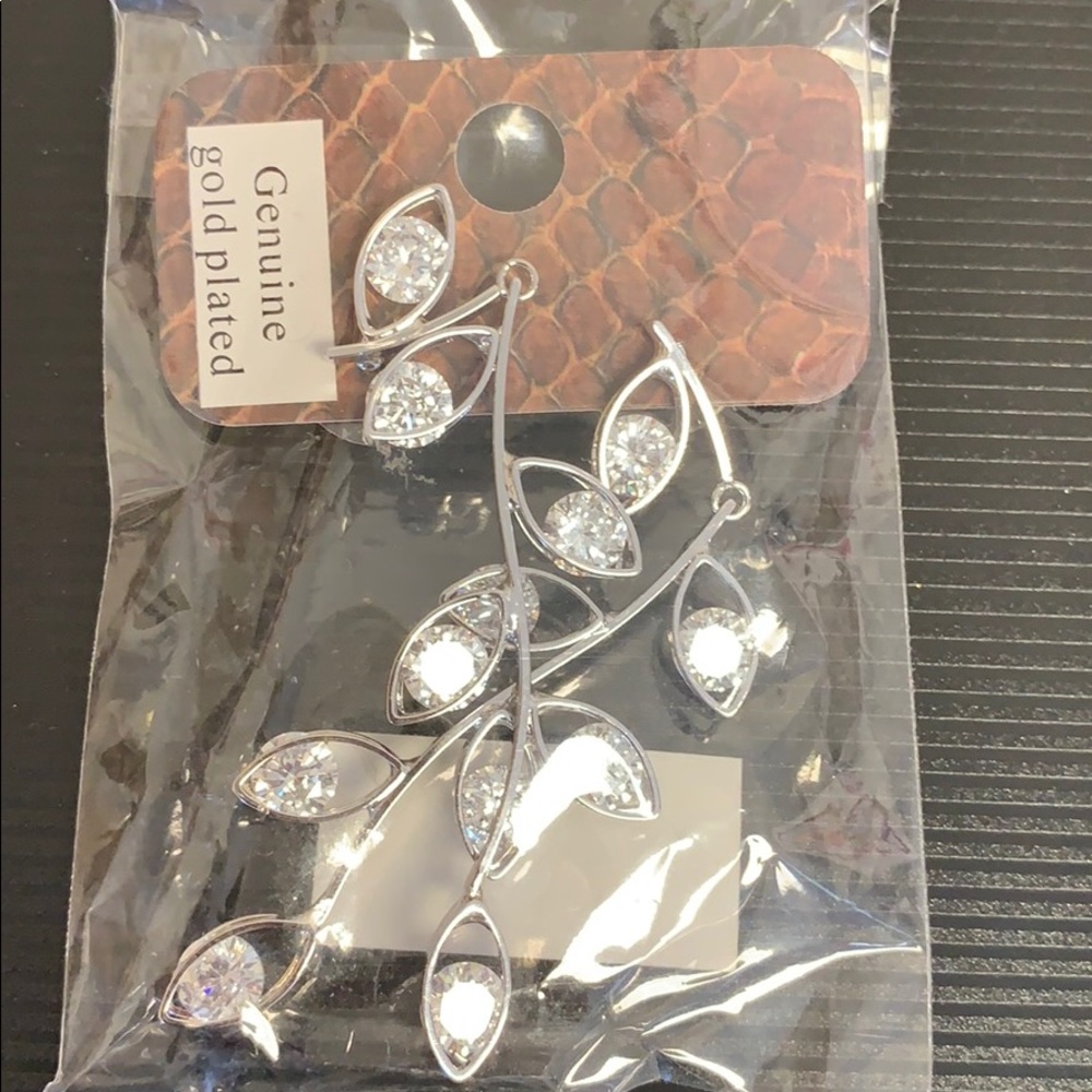 Leaf shaped chandelier earrings